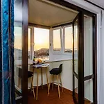 1 Bedroom With Balcony