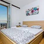 Apartman 1 Bedroom With Balcony