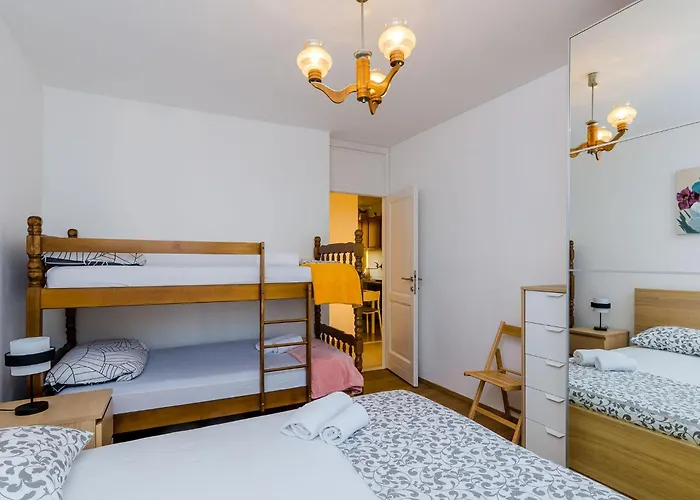 1 Bedroom With Balcony *