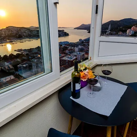 1 Bedroom With Balcony Apartment